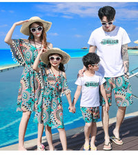 Family Matching Outfits 2022 Summer Beach Mother Daughter Floral Dresses Dad Son Cotton T-shirt & Shorts Couple Outfit Seaside