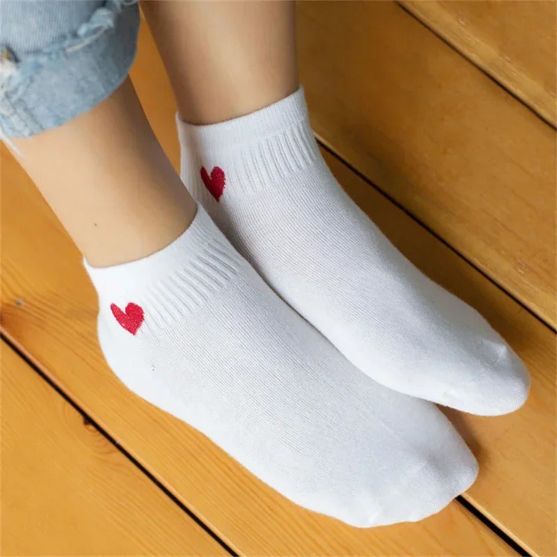 5 Pairs Lovely Heart Cotton Socks Women Summer Fashion Black White Sports Short Socks Girls Cute Style Low Tube Boat Socks 35-40