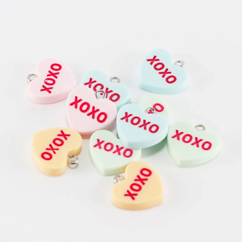 10pcs Resin Love Charms with Words HUG ME BE MINE SWEET HEART Pendant for Earrings Necklace Keychain Diy Jewelry Making Supplies