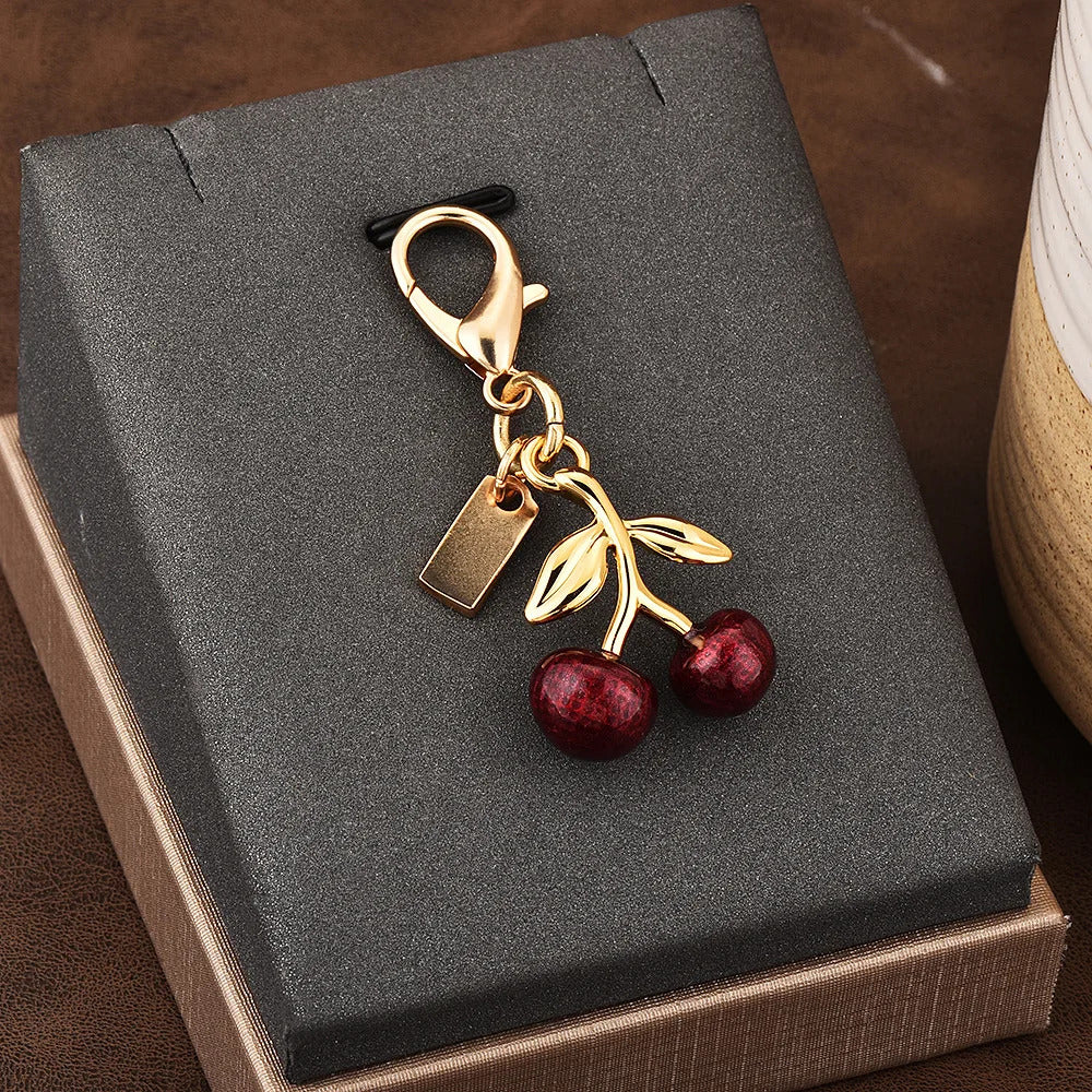 Exquisite High-end Bear Cherry Butterfly Keychains For Women Y2k Bag Pendant Car Key Chains Jewelry Gift Decoration Accessories