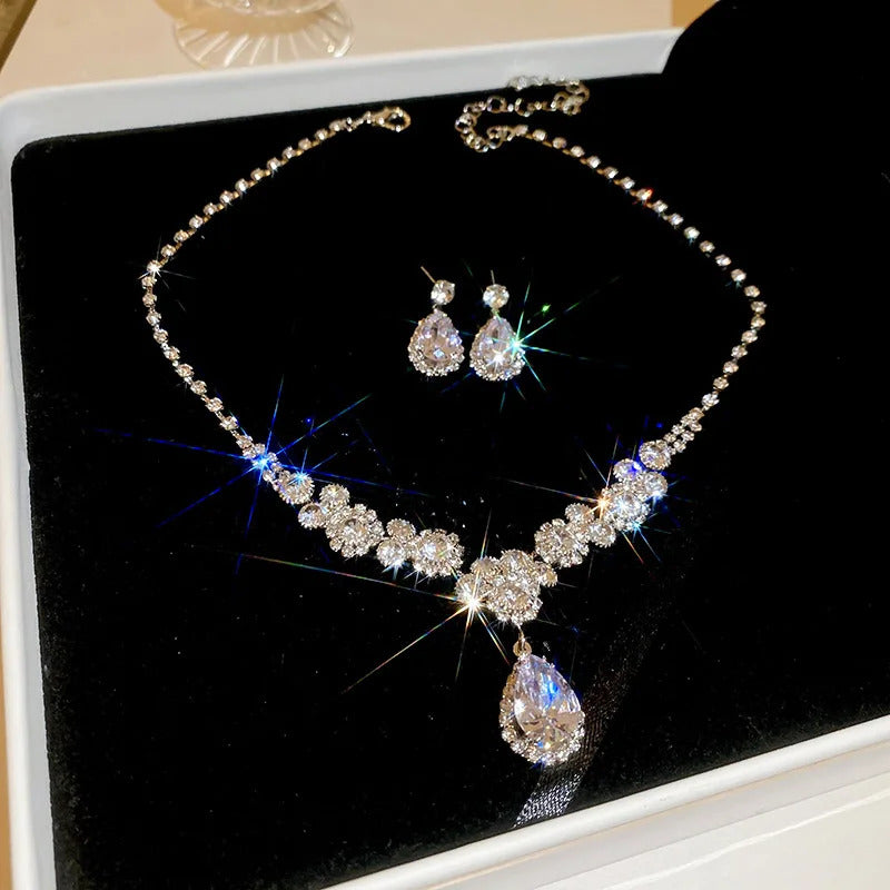 Shiny Crystal Necklace Earrings Women's Fashion Big Water Droplet Rhinestone Necklaces Wedding Evening Dress Jewelry Set