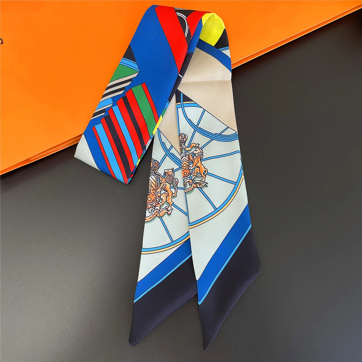 2024 Brand Design Zebra In Flowers Women Scarf Luxury Silk Scarf Fashion Hair Headband Foulard Skinny Bag Scarves Neckerchief