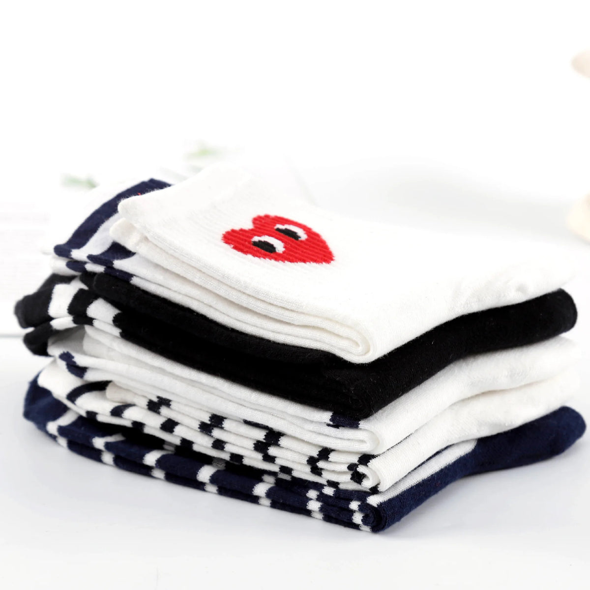 Korean version of black and white striped polka dot solid color love tide socks sports ins style trend casual socks