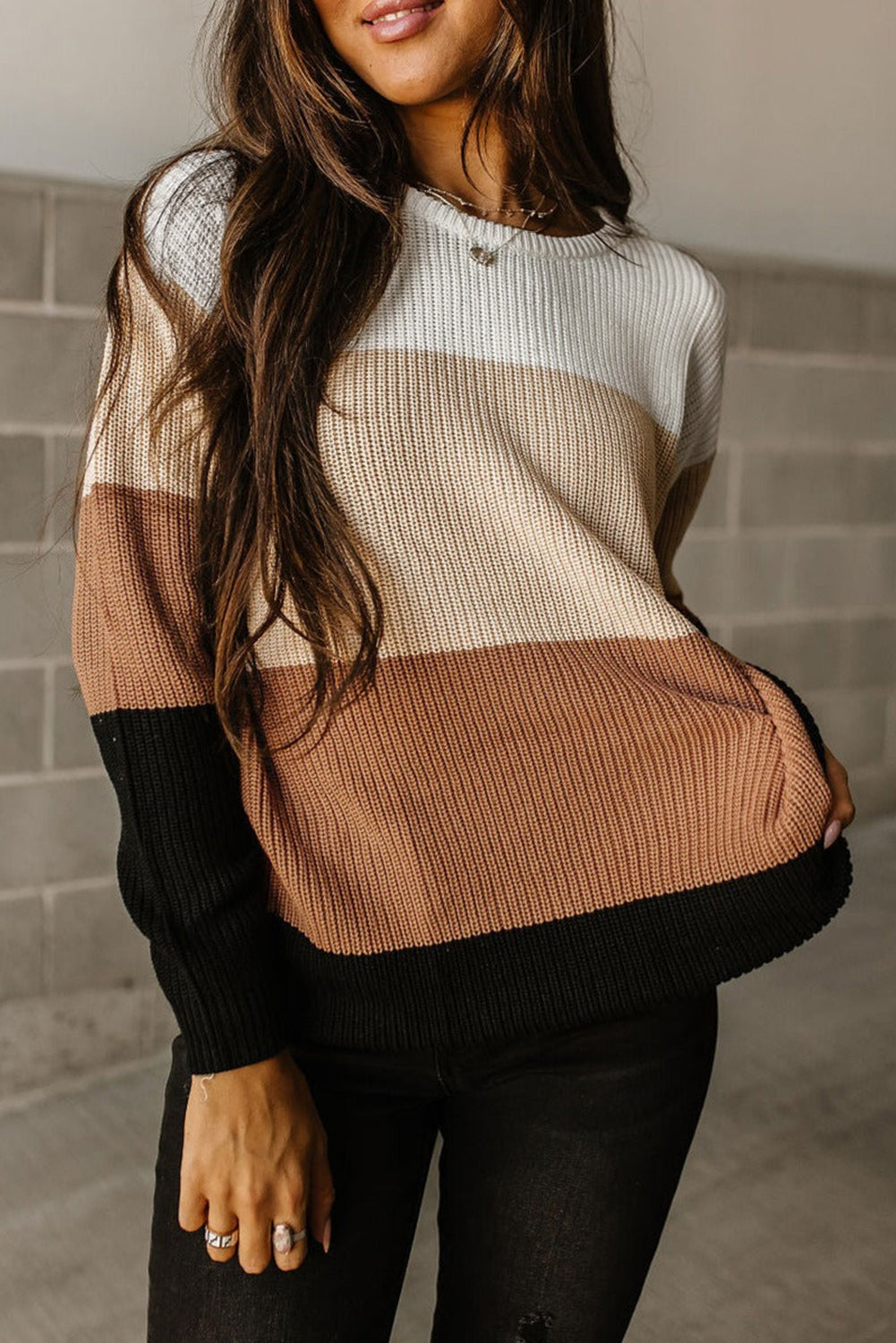 Parchment Color Block Knitted O-neck Pullover Sweater