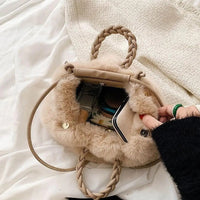 Cute Pumpkin Bag 2025 Autumn And Winter New Fashion Cloud Crossbody Bag Niche Design Sweet Girl Handbag