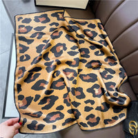 1pcs 70cm Retro Leopard Print Silk Scarf Women Imitation Silk Fashion Versatile Headwear Bag Accessories Clothing Square Scarf