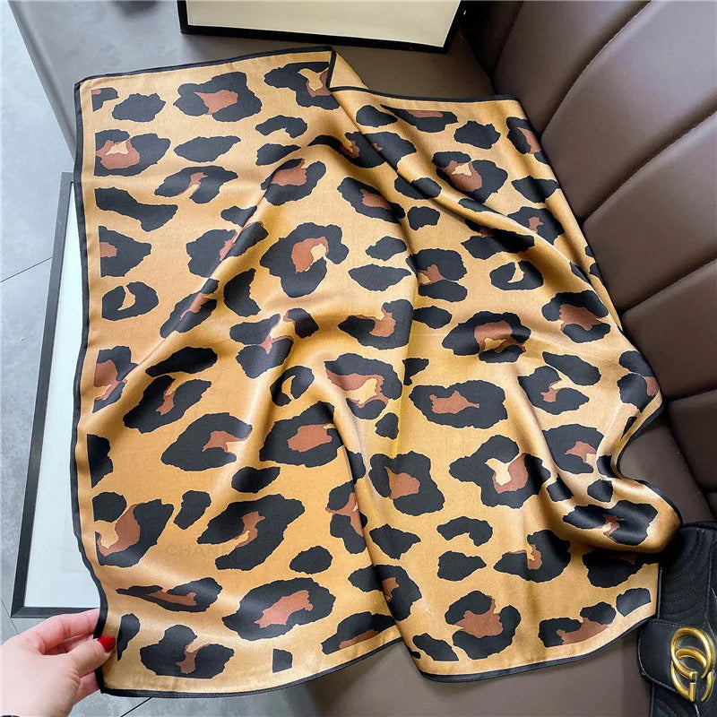 1pcs 70cm Retro Leopard Print Silk Scarf Women Imitation Silk Fashion Versatile Headwear Bag Accessories Clothing Square Scarf