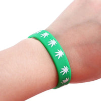 Hip Hop Minimalism Maple Leaves Fashion Jewelry Waterproof Silicone Bangle Wristband Silicone Bracelet Maple Leaf Bracelet