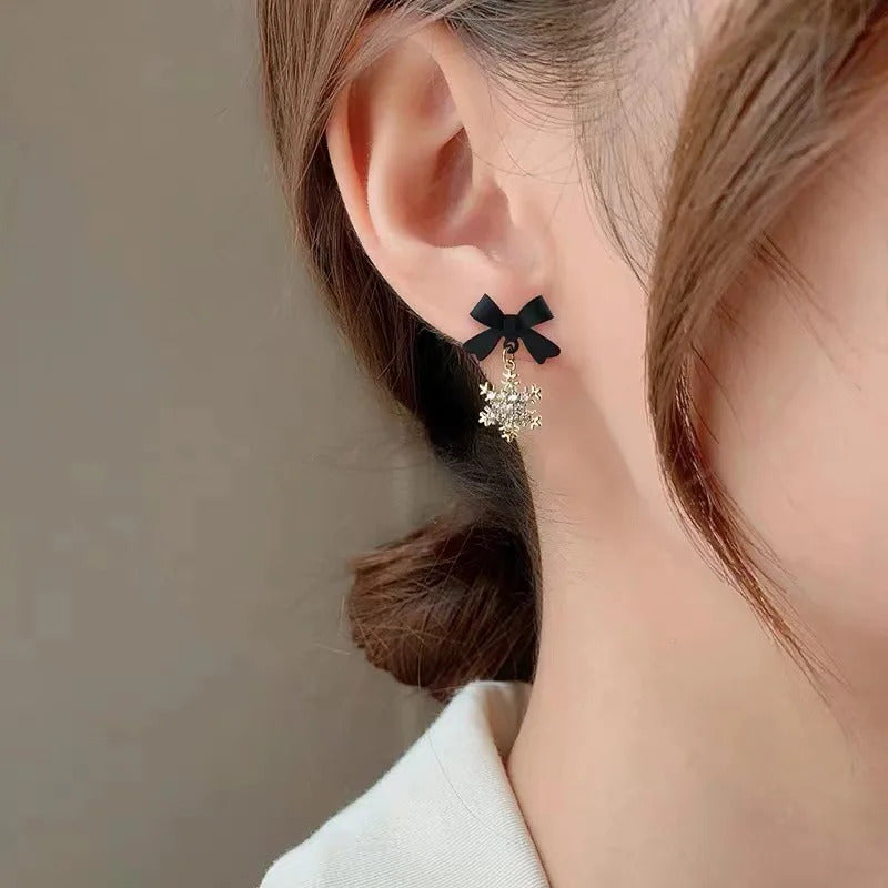 2023 New Red Bow Knot Snowflakes Drop Earring for Women Christmas Santa Claus Snowman Earrings Girls Xmas Jewelry Gifts