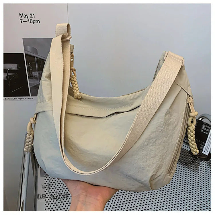 Fashionable and minimalist Korean version dumpling bag, popular this year, new high-quality shoulder bag, large capacity tote cr