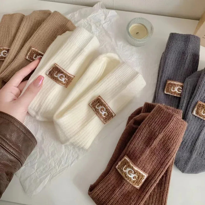 UGC Winter Socks Women's Wool Cashmere Solid Warm Thickened Pile Socks Embroidered Logo Mid-Calf Socks Casual Snow Boot Sock