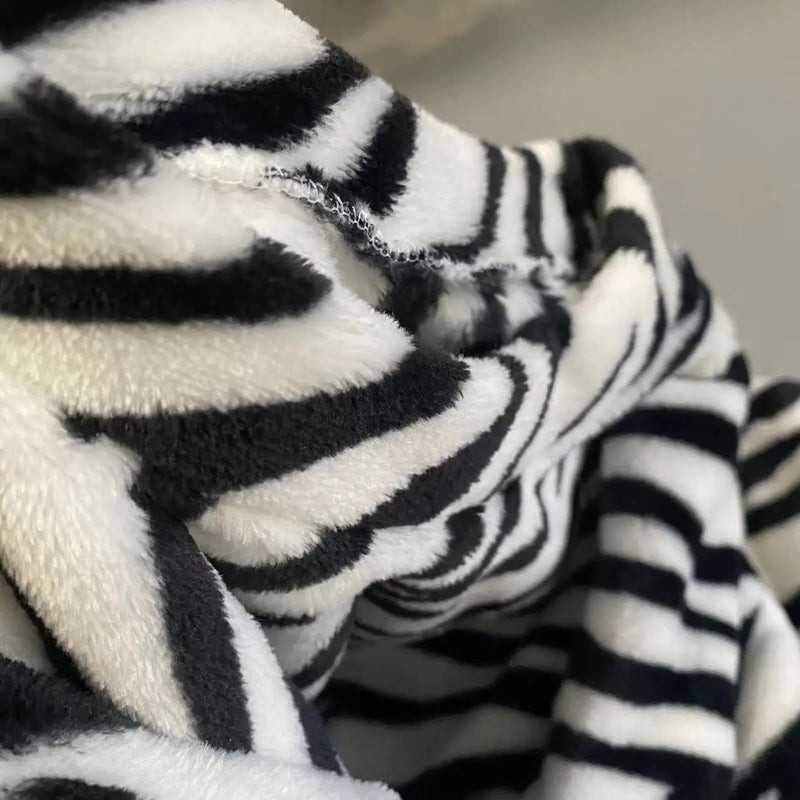 Zebra Striped Coral Velvet Pajamas Homewear Suit Women's Fall and Winter New Home Suit Padded and Thickened Warm Clothes