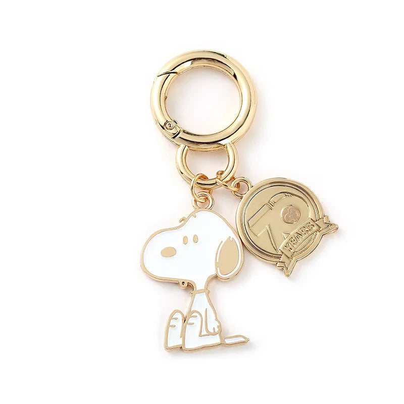 Anime SNOOPY Charlie Metal Keychain Cute Couple Bagpack Pendant Key Ring for Men Women Car Keychain Accessories Birthday Gift