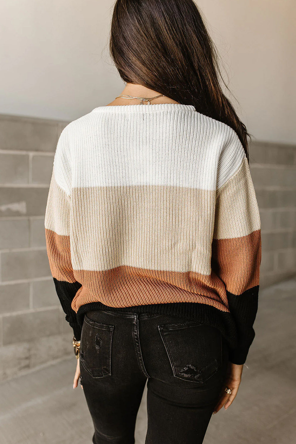 Parchment Color Block Knitted O-neck Pullover Sweater