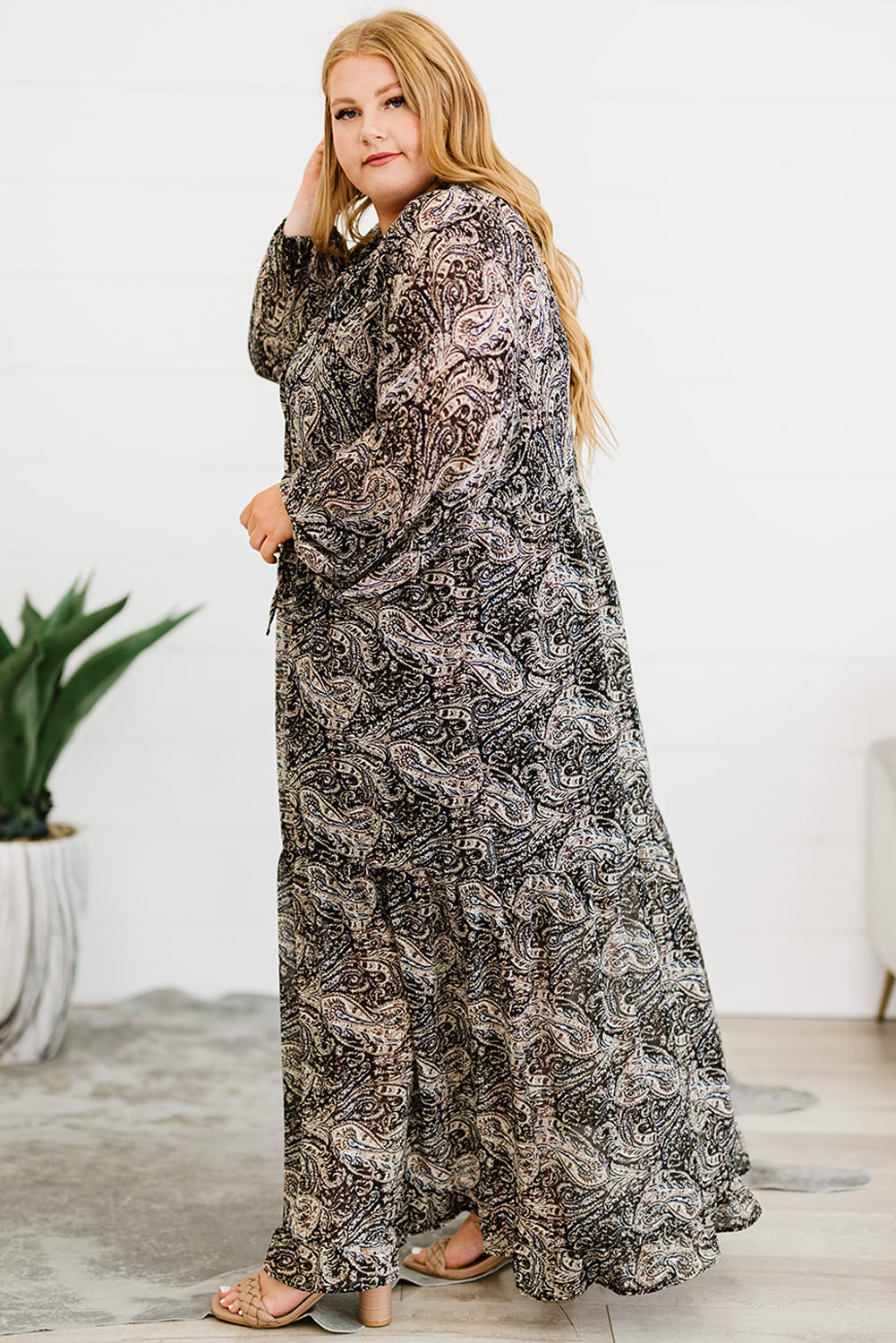 Women's Paisley Print Ruffled Drawstring Black Plus size Maxi Dress